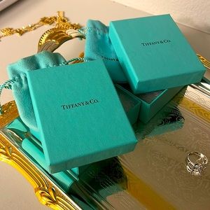 Tiffany & Co. Empty ring / necklace gift box